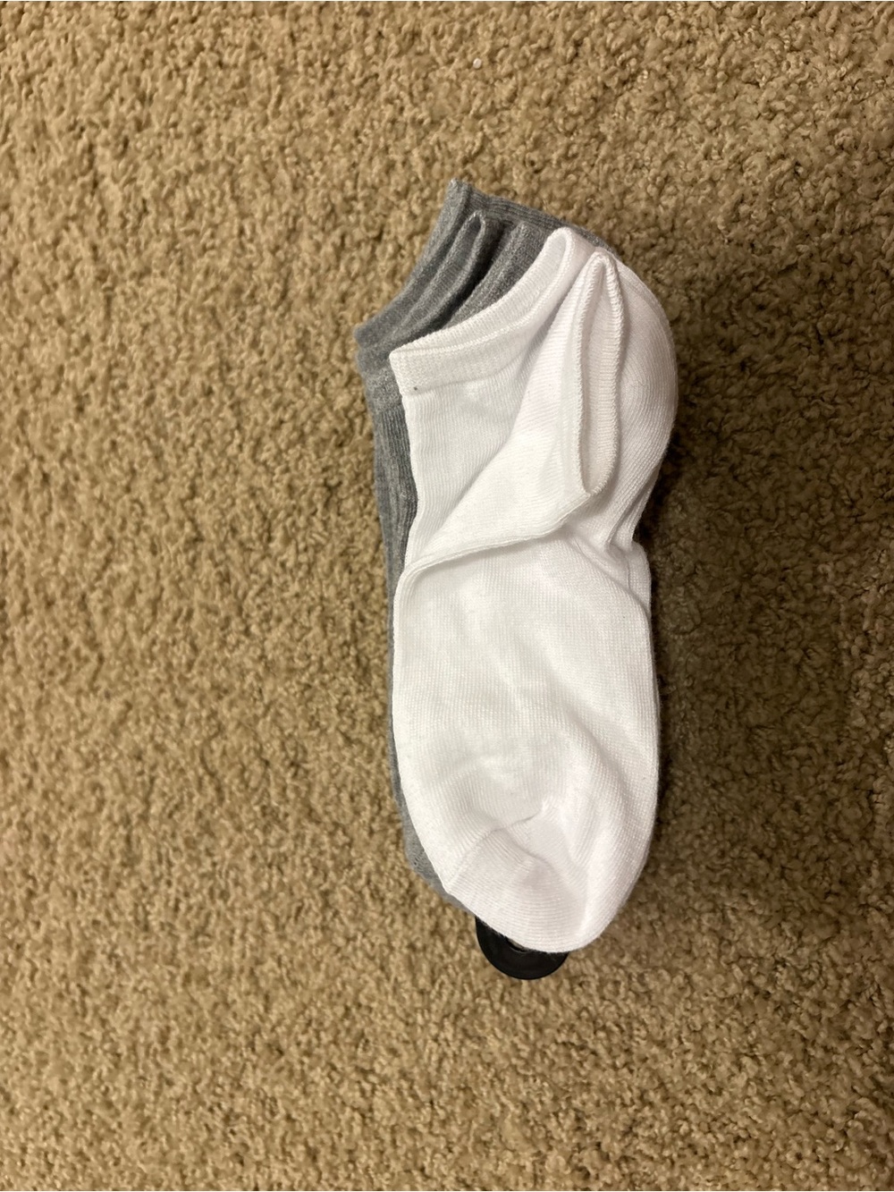 Woman’s No-Show Sock Pack - White, gray and black 6 pairs